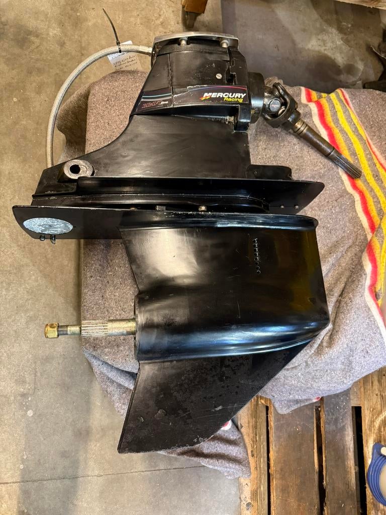 Bravo one x staartstuk, Ophalen, Zo goed als nieuw