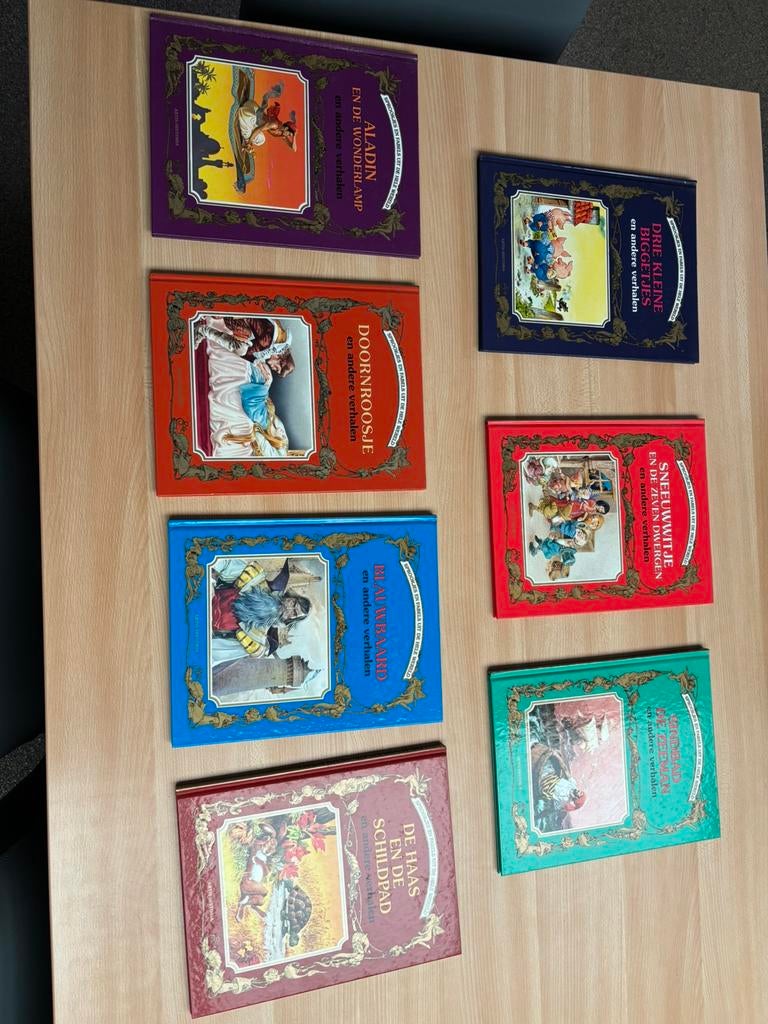 Livres et fables de contes de fées, Enlèvement ou Envoi, Comme neuf