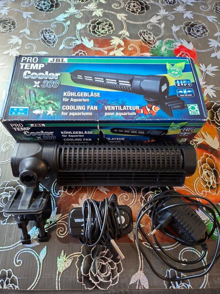 Jbl cooler x300 aquariumventilator met controller, Dieren en Toebehoren, Vissen | Aquaria en Toebehoren, Ophalen, Zo goed als nieuw