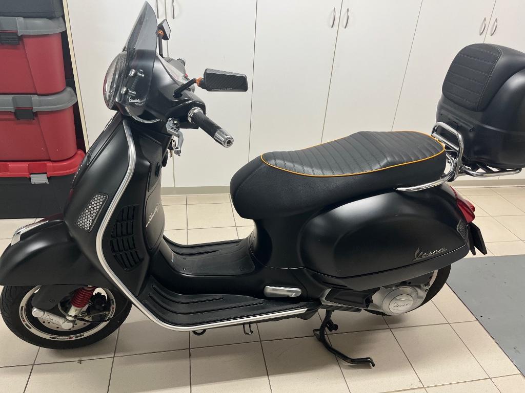 Vespa GTS Super Sport 125, Fietsen en Brommers, Ophalen, Overige modellen, 125 cc, Zo goed als nieuw