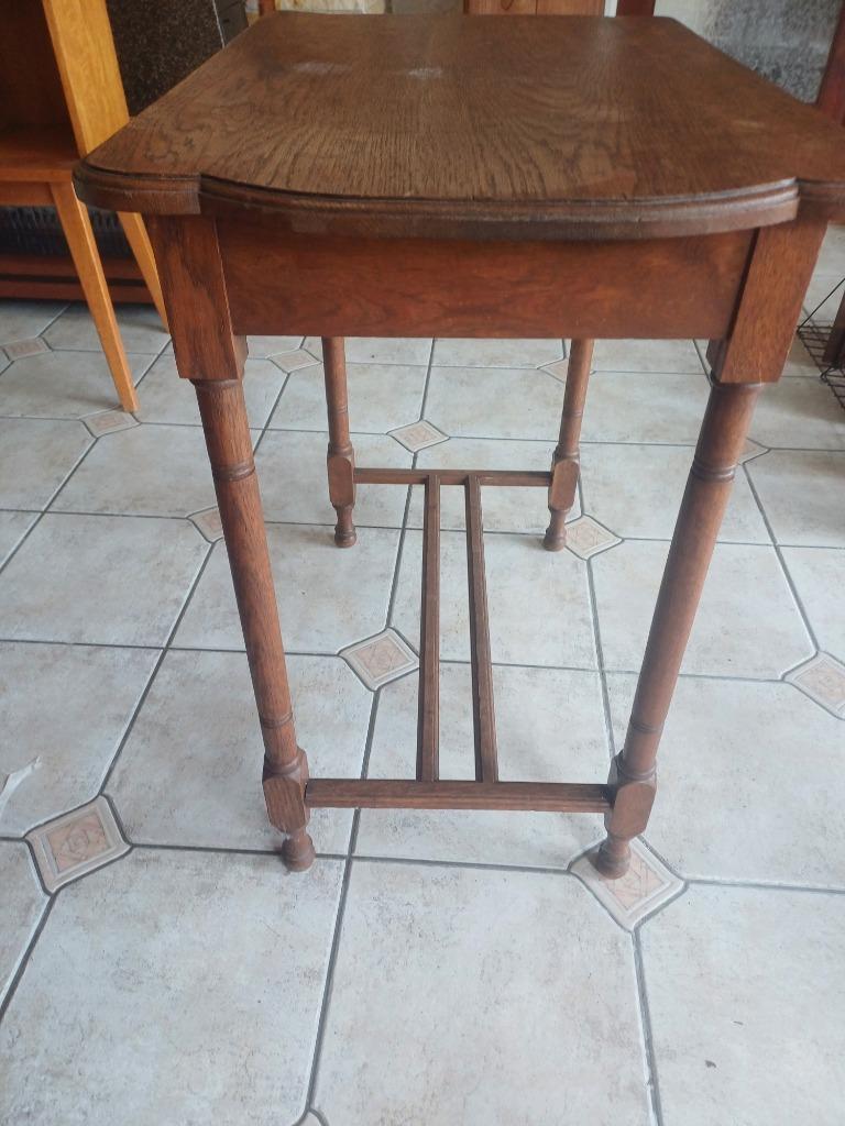 Petite table d’appoint en chêne, Enlèvement