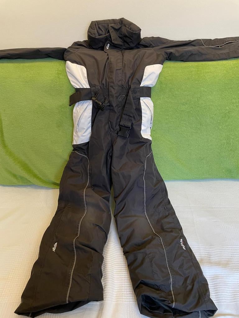 Combinaison ski decathlon Wedze noire enfants 8 ans, Vêtements | Femmes, Enlèvement