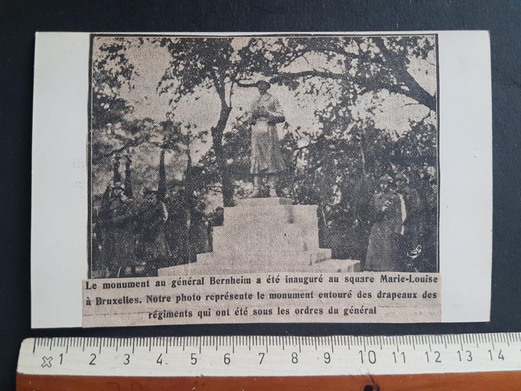Knipsel op postkaart: Brussel Monument Generaal Bernheim, Verzamelen, Militaria | Algemeen, Landmacht, Foto of Poster, Verzenden