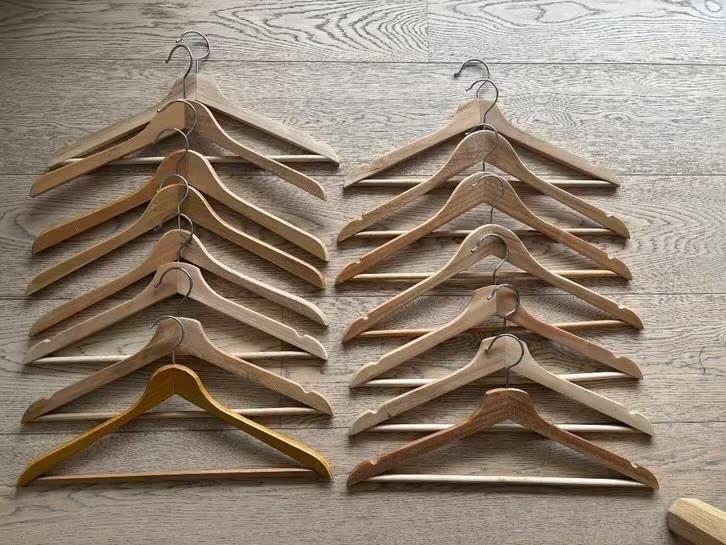 Lot van 15 houten kapstokken kleerhangers, Huis en Inrichting, Woonaccessoires | Kapstokken, Ophalen of Verzenden