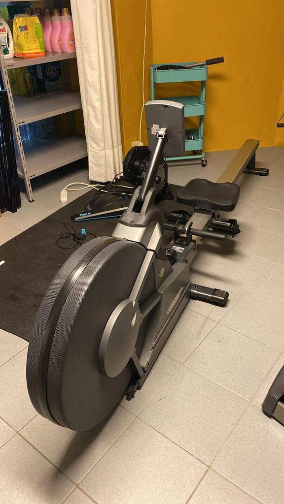 Roeitoestel, Sport en Fitness, Fitnessapparatuur, Ophalen, Zo goed als nieuw