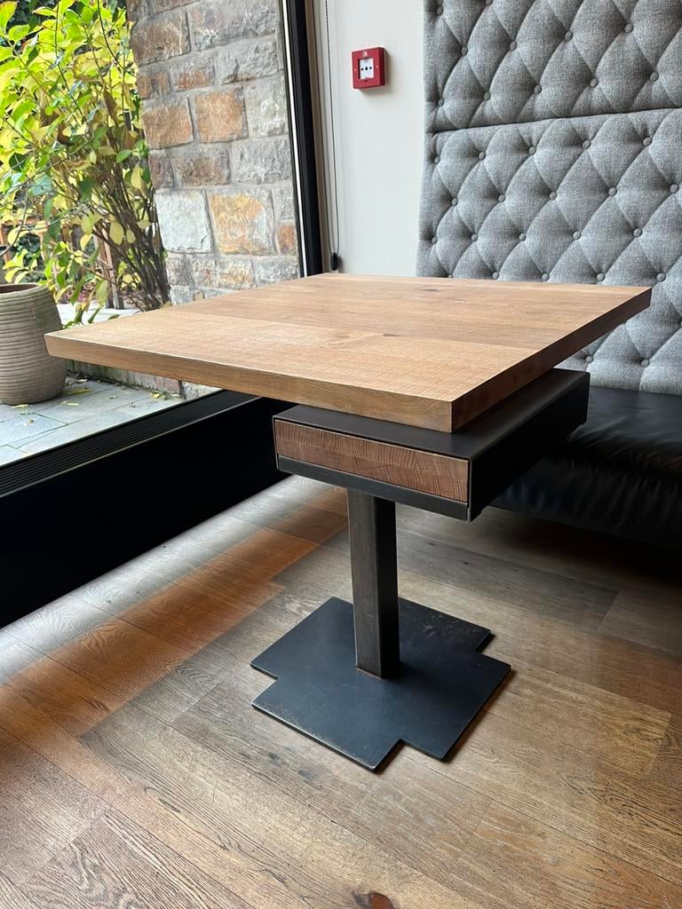 Table de restaurant, chêne huilé, 75x75 cm, Enlèvement, Utilisé, Mobilier