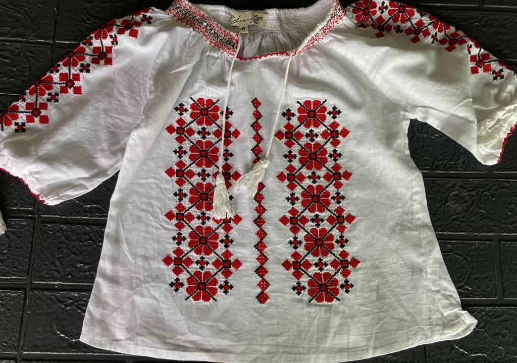 Witte kindertuniek Lawana - 6 jaar-nieuwstaat, Kinderen en Baby's, Kinderkleding | Maat 116, Meisje, Overhemd of Blouse, Ophalen of Verzenden