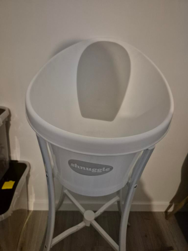 Bad shnuggle + staander, Kinderen en Baby's, Badjes en Verzorging, Ophalen, Gebruikt