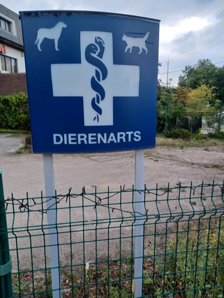 Medisch materiaal, Ophalen, Zo goed als nieuw