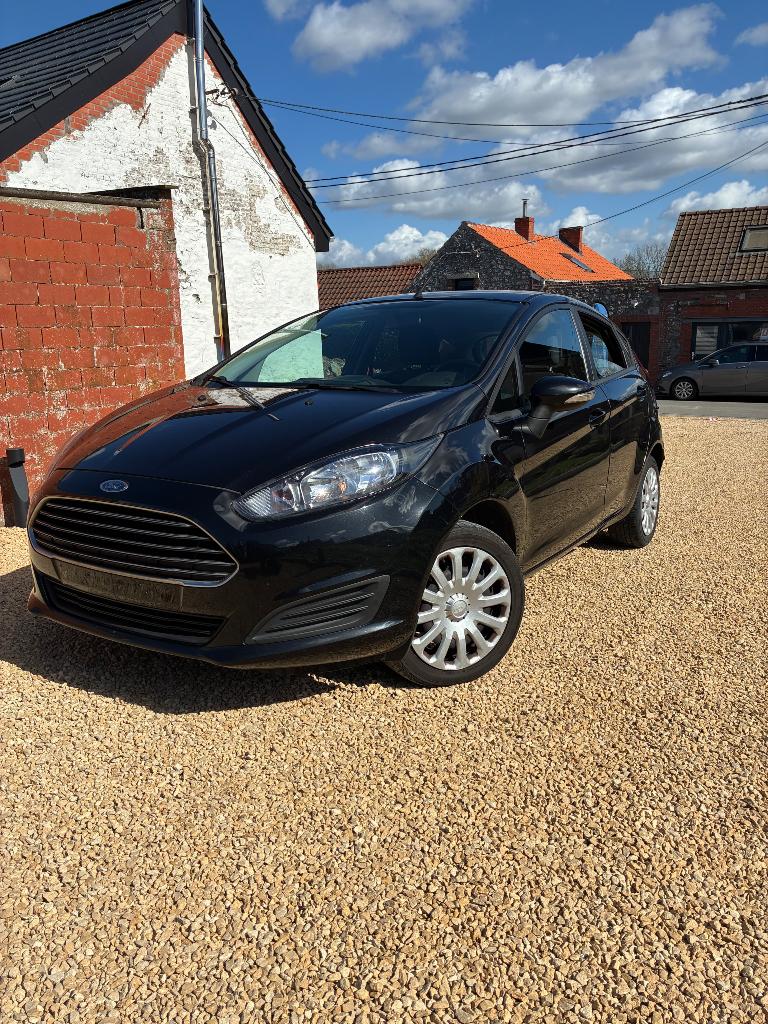 Ford fiesta 1.5 tdci, Auto's, Voorwielaandrijving, 4 deurs, Stof, 4 cilinders