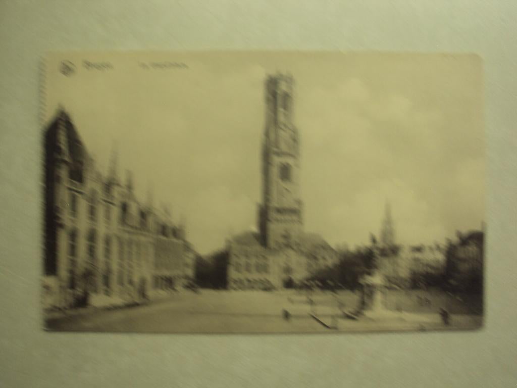 53241 - BRUGES - LA GRAND'PLACE - ZIE 2 FOTO'S, Verzenden