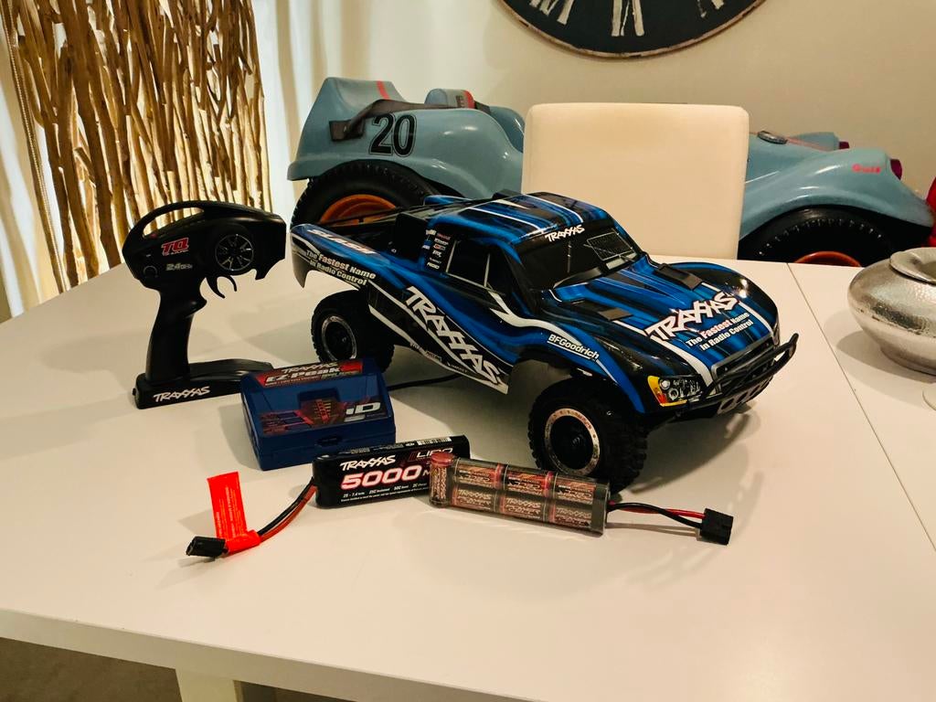 Traxxas Slash 1/10 Short Course – état neuf –, Hobby & Loisirs créatifs, Modélisme | Radiocommandé & Téléguidé | Voitures, Enlèvement
