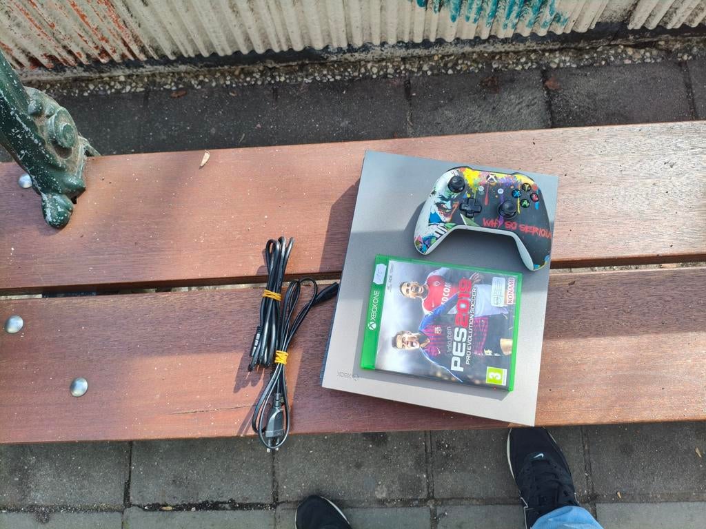 XBOX One X - Édition Battlefield + manette Joker + 1 jeu, Games en Spelcomputers, Spelcomputers | Xbox One, Xbox One, Ophalen of Verzenden