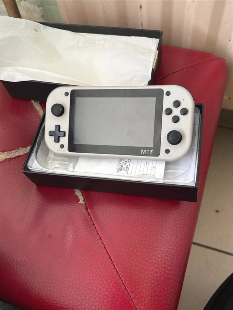 Console portable rétro M17, Consoles de jeu & Jeux vidéo, Consoles de jeu | Autre, Enlèvement ou Envoi, Comme neuf