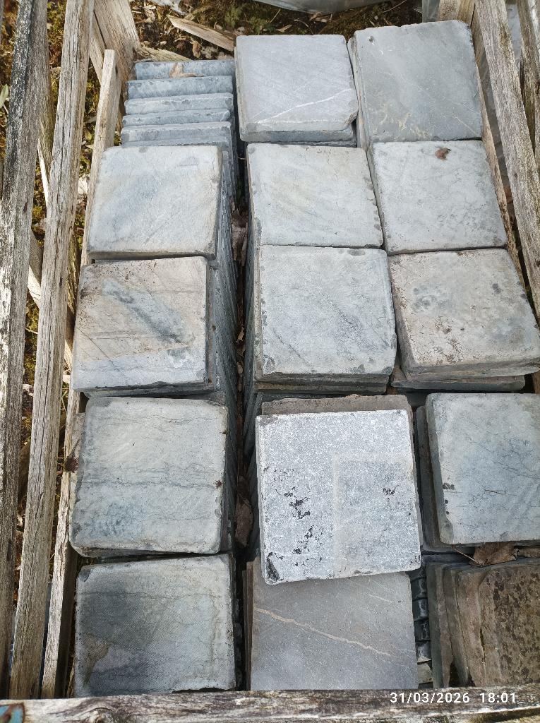 PIERRE BLEUE ASIATIQUE, Enlèvement, Neuf