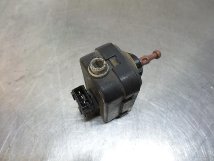 Moteur phare d'un Nissan Micra (Micra 03-), -, Utilisé, -, Nissan