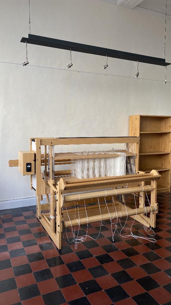 Métier à Tisser - Louët Megado, Brun, Électrique, Comme neuf, Enlèvement