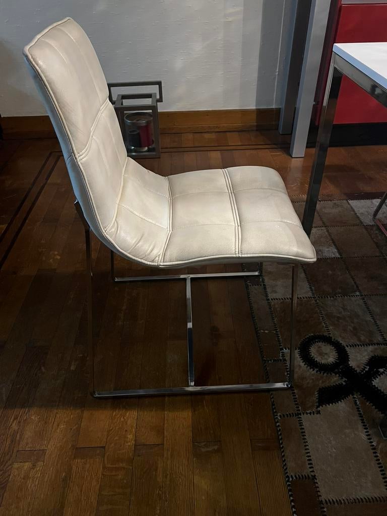 Witte lederen stoelen met chrome poten niets kapot, Maison & Meubles, Chaises, Enlèvement, Comme neuf, Blanc, Cuir