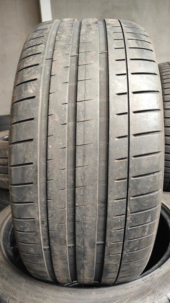 235/40r19 Vredestein 50€ l'unité avec montage et équilibrage, Enlèvement