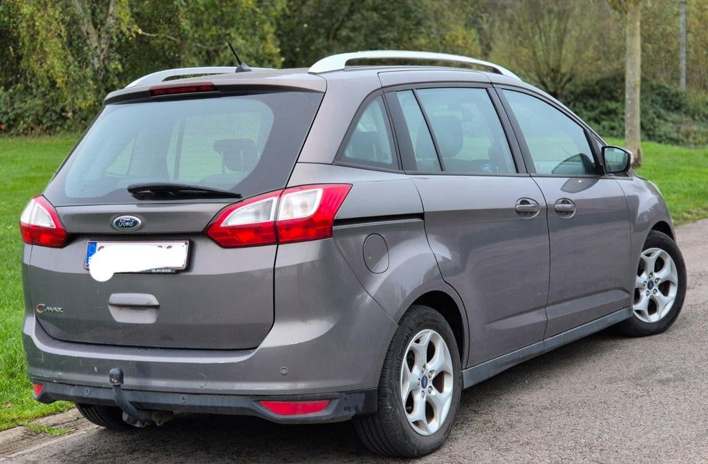 Ford grand c max 16tdci 195mkm 7places 4700€ CT OK, Autos, Ford, Euro 5, Achat, 7 places, Boîte manuelle