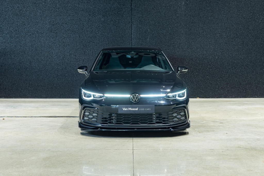 Volkswagen Golf VIII 2.0 TSI 180kW GTI DSG VERWARMD STUUR +, Auto's, Volkswagen, 245 pk, Gebruikt, Zwart, 4 cilinders