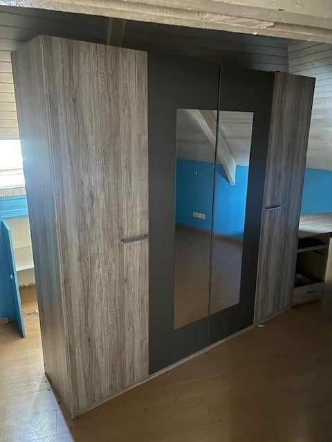 Kast + bureau, Ophalen, Zo goed als nieuw