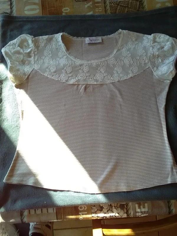Tee-shirt ligné brun clair et blanc cassé dessus dentelle 5, Vêtements | Femmes, Taille 42/44 (L), Manches courtes, Enlèvement ou Envoi