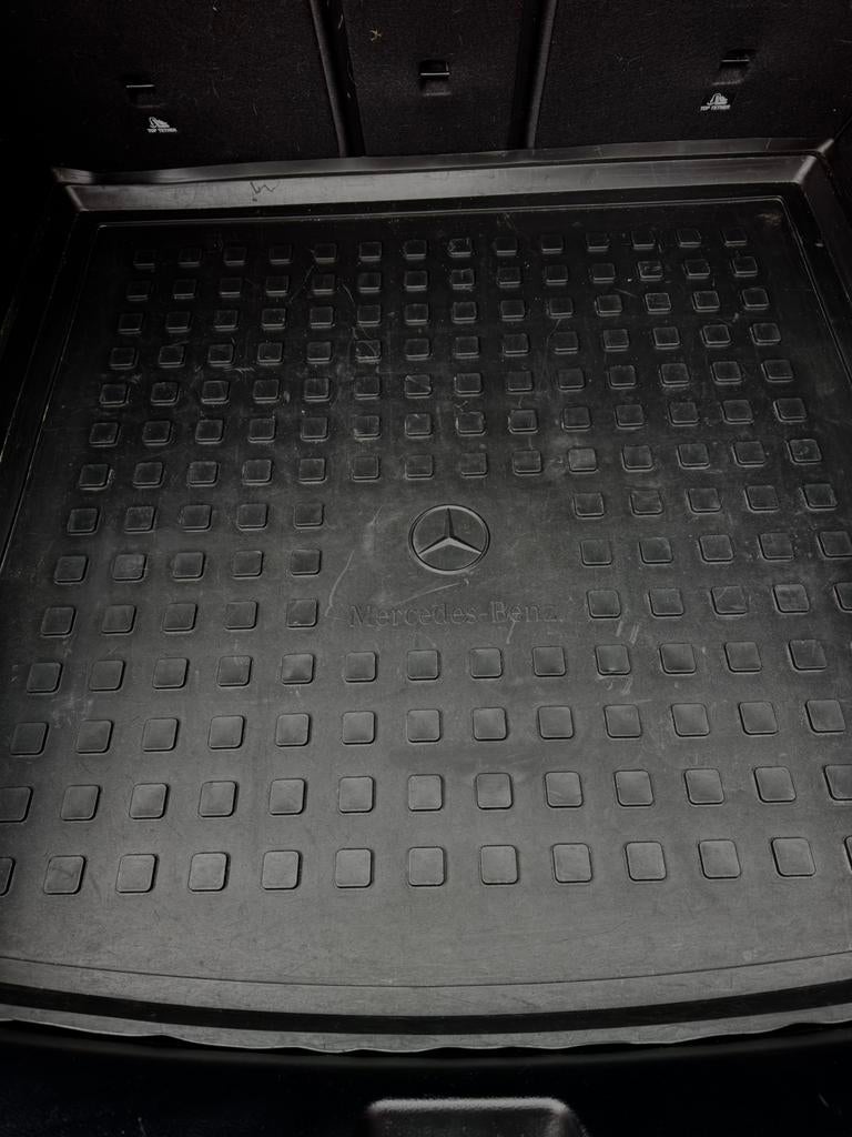 Tapis de coffre mercedes, Autos : Divers, Tapis de coffre, Enlèvement, Comme neuf