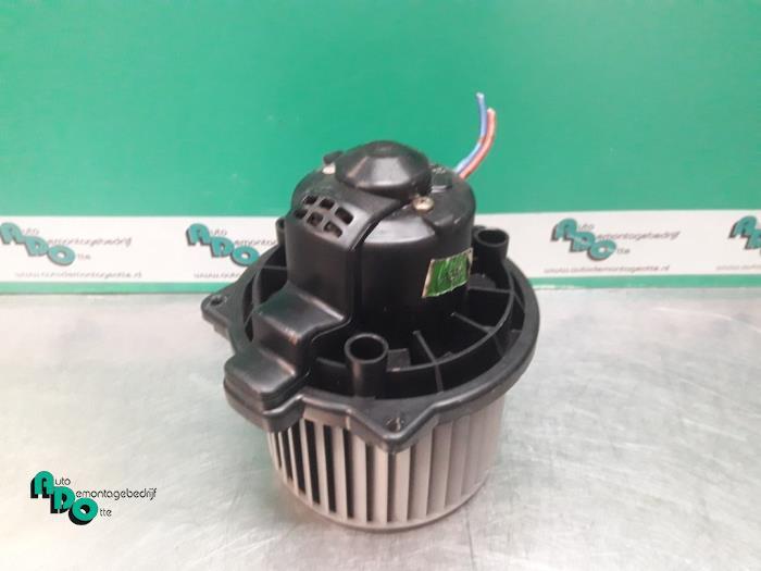 Moteur de ventilation chauffage d'un Suzuki Alto (Alto 02-), Autos : Pièces & Accessoires, Autres pièces automobiles, Suzuki, Utilisé