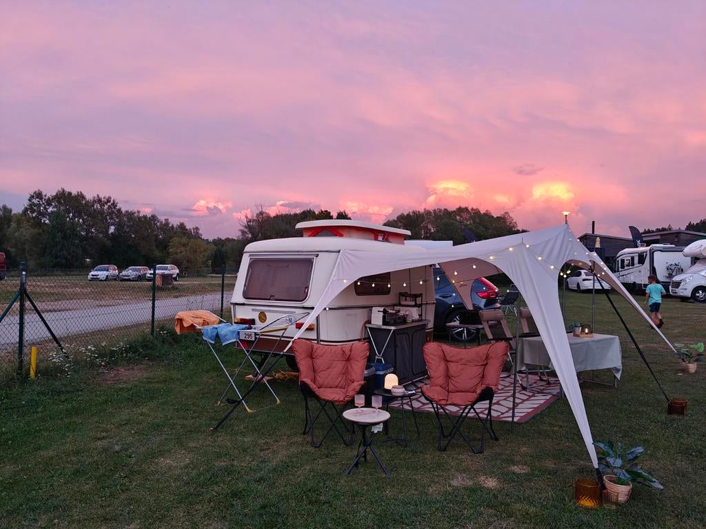 Originele Eriba pan familia uit 1984, Toit relevable, Particulier, Eriba, Siège de train