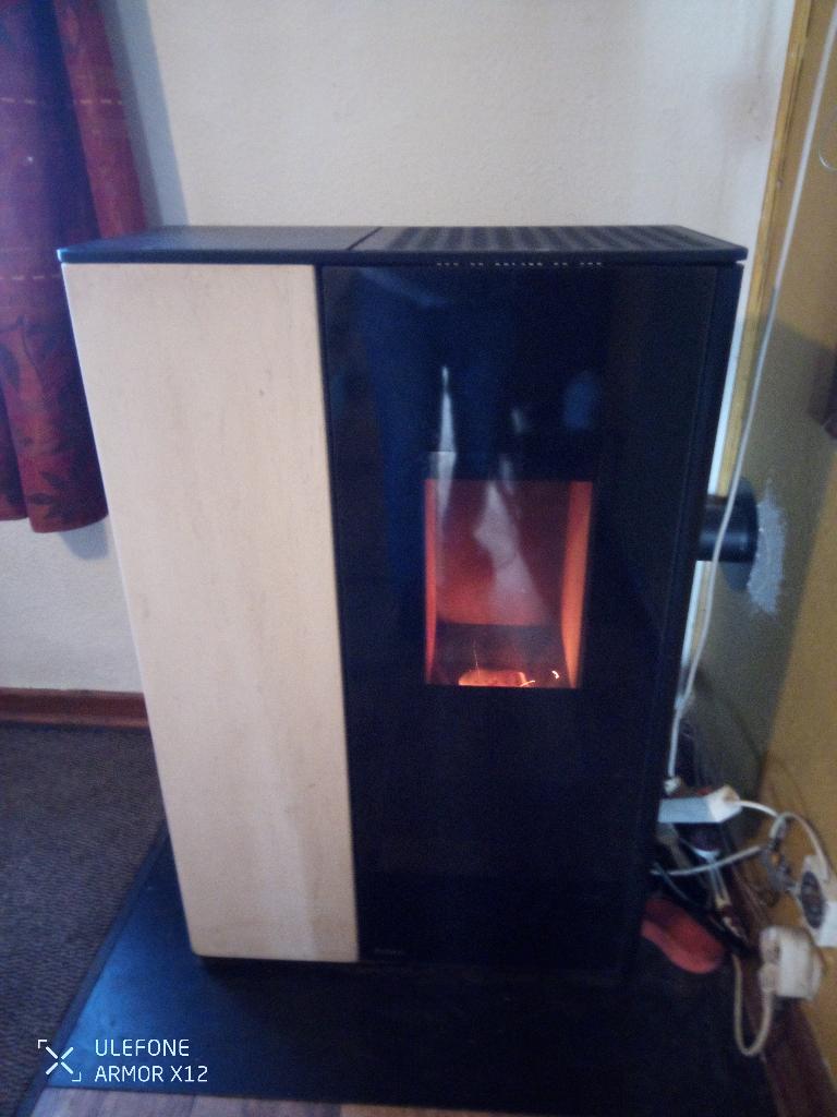 Poêle à pellets granulés RIKA sono pierre naturelle, Maison & Meubles, Enlèvement, Comme neuf