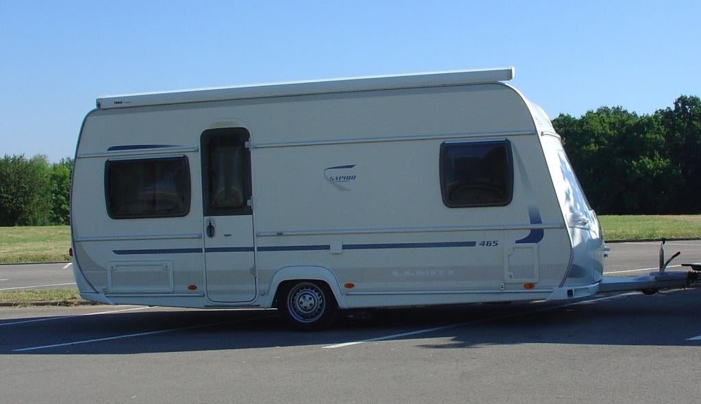 Caravane Saphir 465 Fendt, Jusqu'à 4, Coin salon convertible, Fendt, Banquette en rond