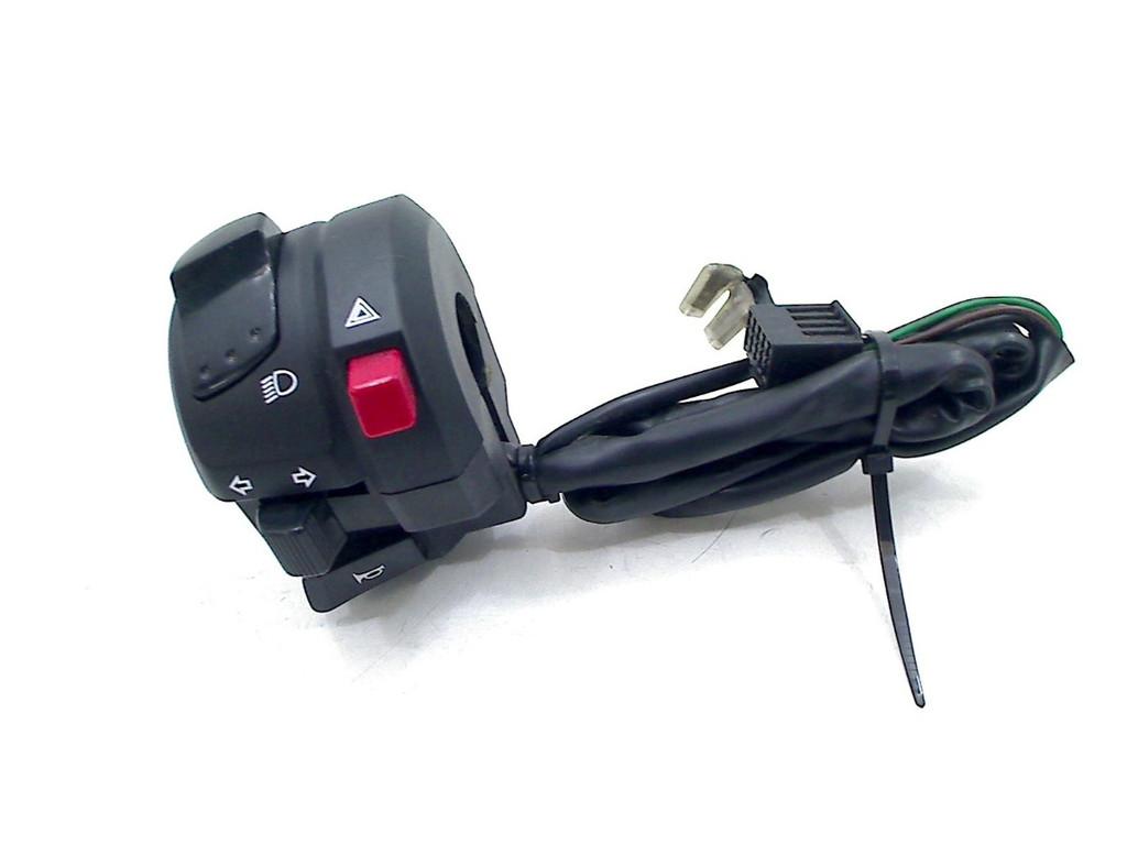 COMMUTATEUR GAUCHE Suzuki GSX 650 F 2008-2012 (GSX650F CJ1), Dhr. S. di Majo, Utilisé, Info@cama-motorparts.nl, P.J. Troelstraweg 8 8
3144 CX  MAASSLUIS, NL