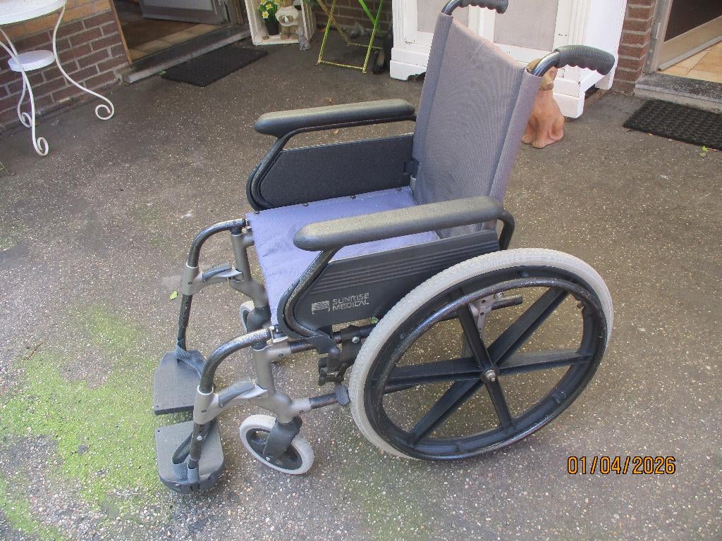 Rolstoel Sunrise Medical dichtklapbaar, Diversen, Rolstoelen, Ophalen, Inklapbaar, Gebruikt, Duwrolstoel