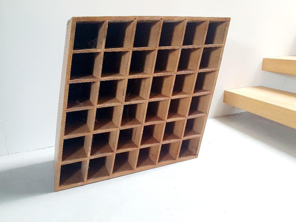 Ancien meuble de métier à casiers - cave à vin, Enlèvement