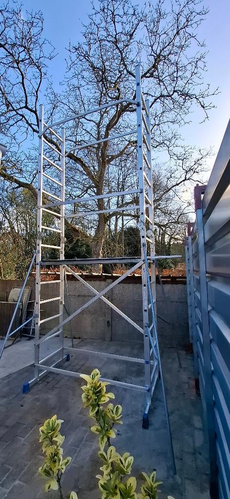 Aluminium stelling, Ophalen, Zo goed als nieuw, Overige typen, 2 tot 5 meter
