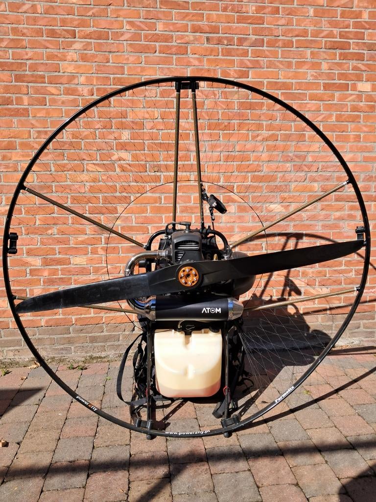 Paramotor Atom 80, Sport en Fitness, Zweefvliegen en Paragliding, Ophalen, Paramotor
