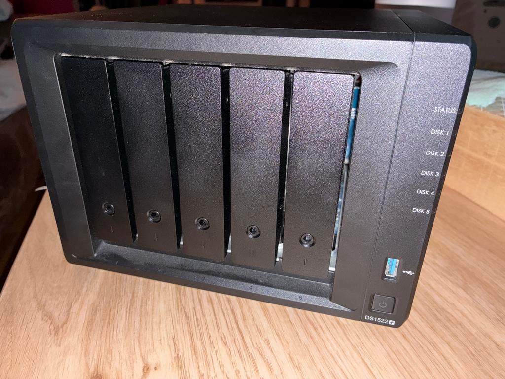 Synology NAS DS1522+ 16 GB RAM + Module RJ-45 10GbE, Computers en Software, Servers, Ophalen of Verzenden, Zo goed als nieuw, 16 GB