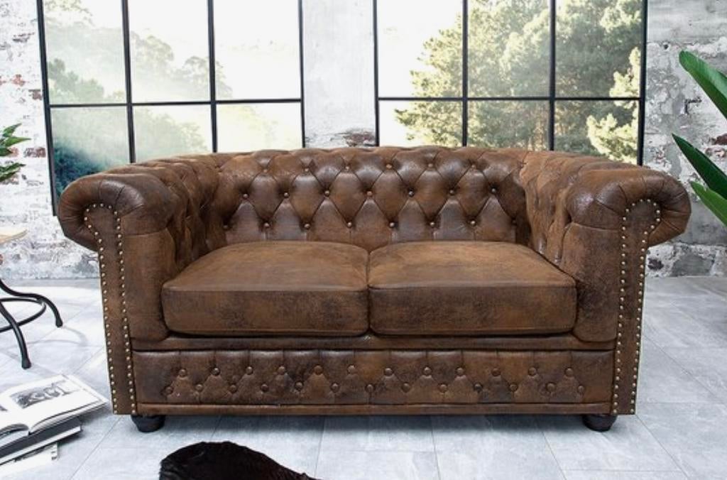 ‘Chesterfield’ 2-zit, Huis en Inrichting, Ophalen, Zo goed als nieuw