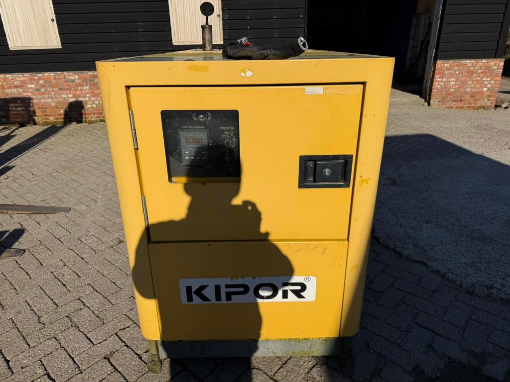 Kippor generator ( lees beschrijving ), Doe-het-zelf en Bouw, Aggregaten, Ophalen, Zo goed als nieuw