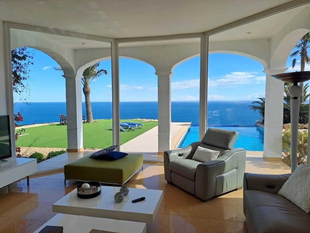 Prachtige villa Andalusië (Spanje), Vakantie, 8 personen, 4 of meer slaapkamers, Dorp, Eigenaar