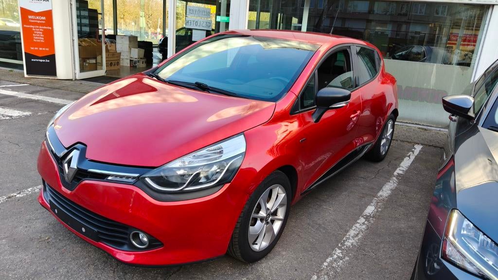 Renault Clio 1.2 i Essence
63 kW, Autos, Rouge, Achat, Entreprise, Boîte manuelle