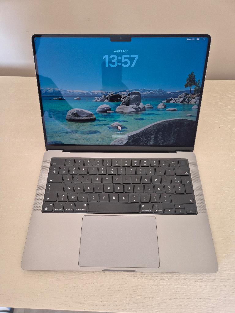 Macbook PRO 14"  M2 PRO 16GB/512GB (Model A2779 - 2023), Computers en Software, Overige groottes, 512 GB, Zo goed als nieuw, Azerty