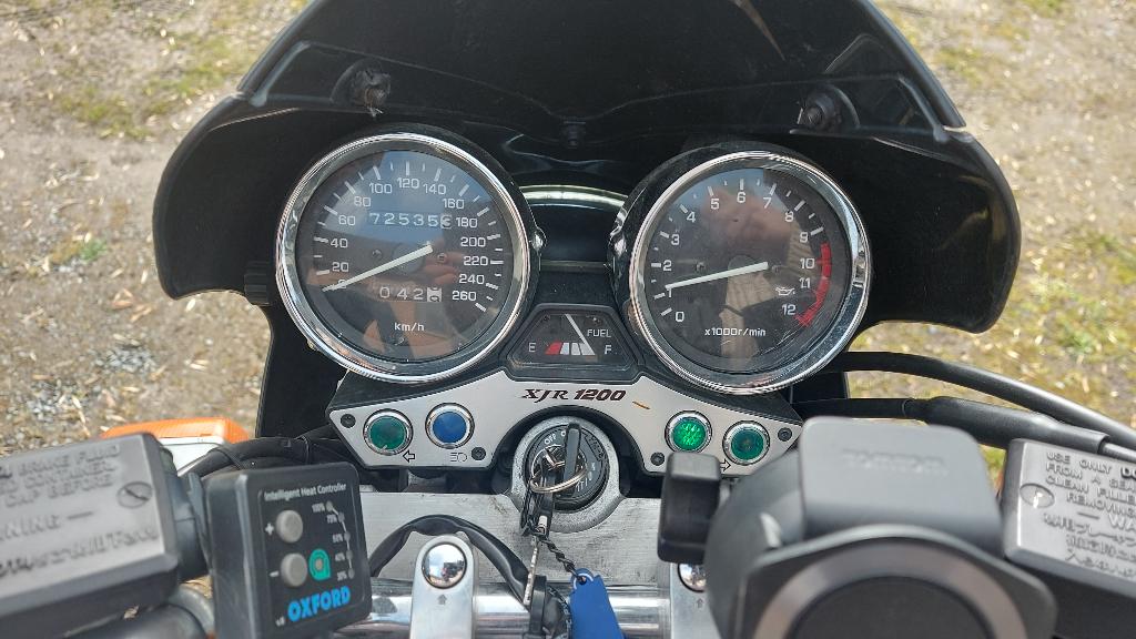 XJR 1200 Saron te koop, Motos, Motos | Yamaha, Particulier, Naked bike, jusqu'à 11 kW, 4 cylindres, Permis Moto A, Poignées chauffantes