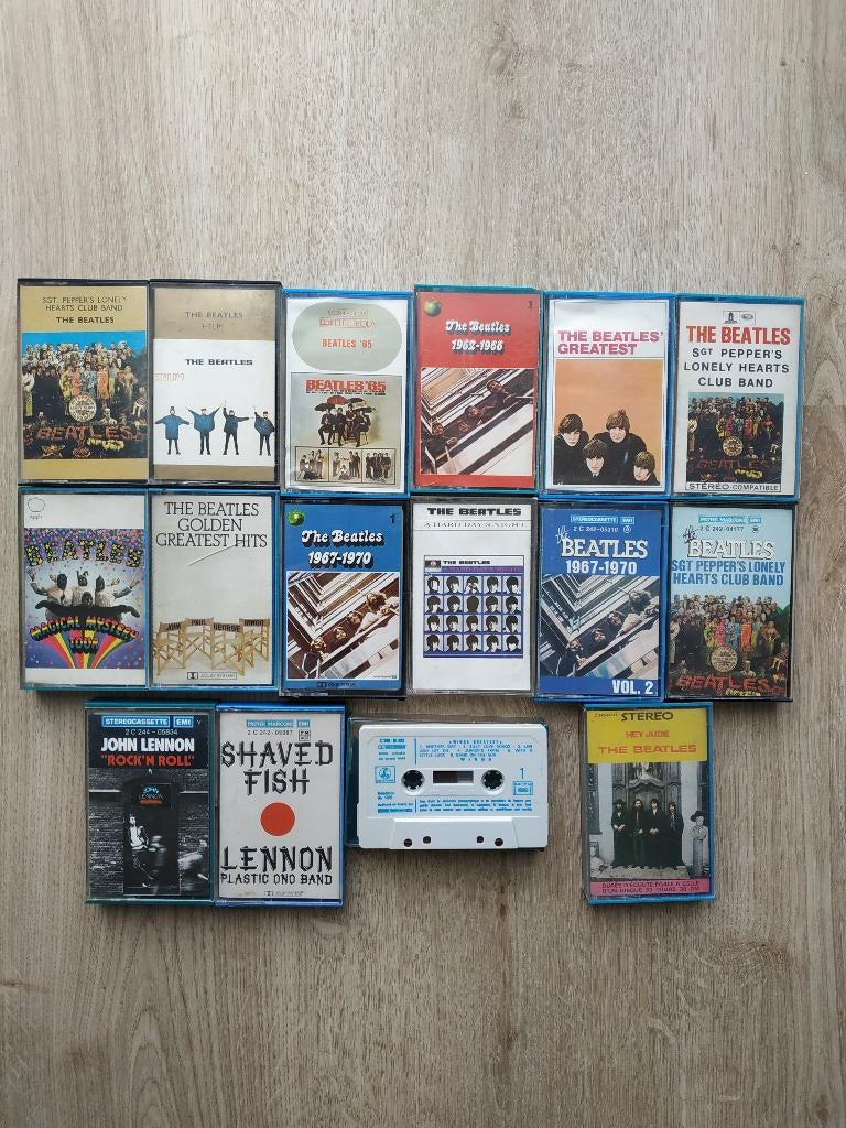 BEATLES LOT OU PIÈCE CASSETTES, Enlèvement ou Envoi