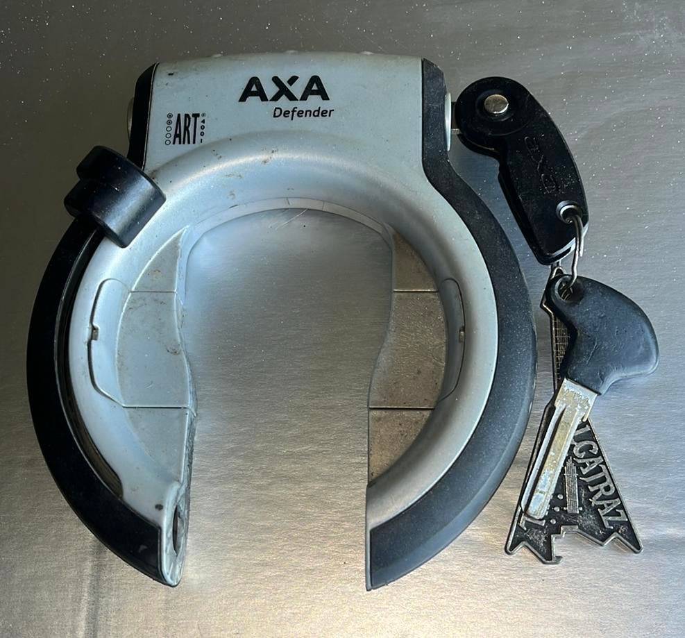 Zwaar fietsslot - AXA defender met sleutels, Fietsen en Brommers, Fietsaccessoires | Fietssloten, Ophalen of Verzenden, Gebruikt