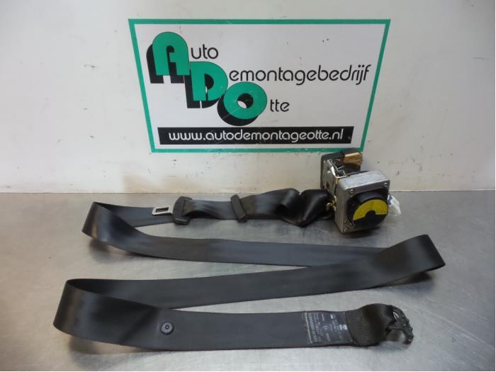 Veiligheidsgordel links-achter van een Volkswagen Passat (Pa, Auto-onderdelen, Interieur en Bekleding, Volkswagen, Gebruikt, 3 maanden garantie