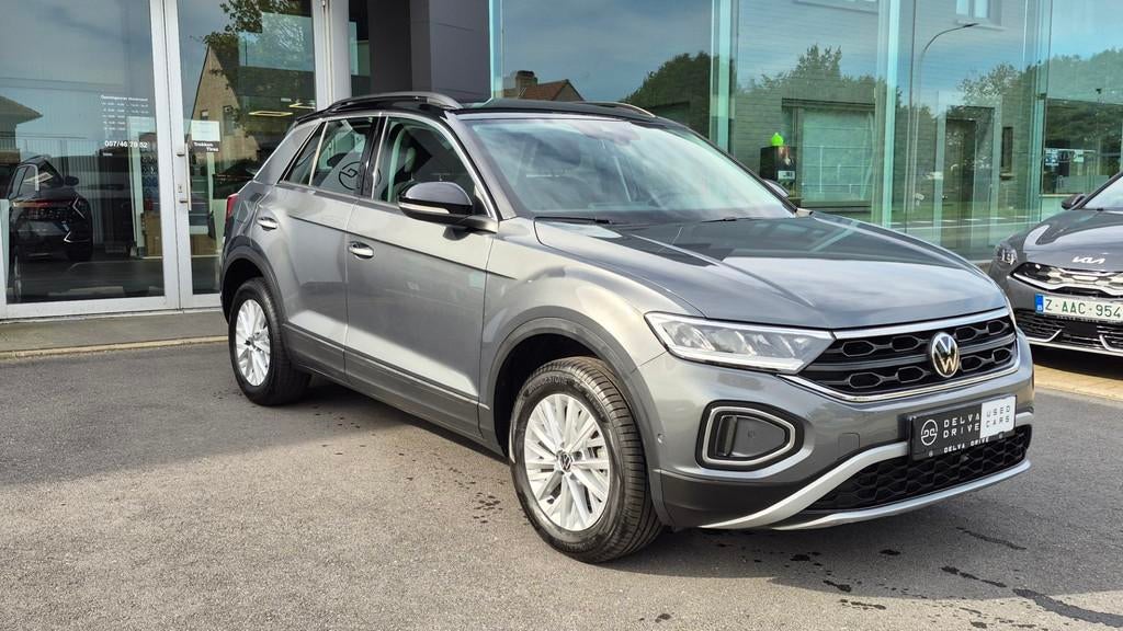 Volkswagen T-Roc 1.5 TSI 150 DSG LIFE, Stof, 4 cilinders, Bedrijf, 5 zetels