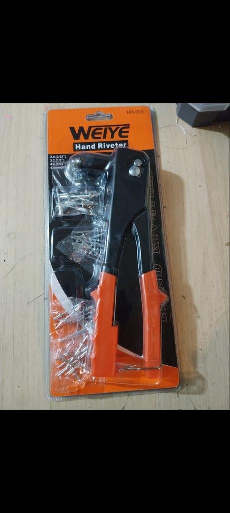 Pince à rivets, Enlèvement