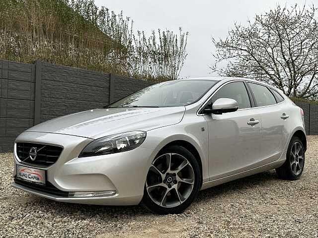 Volvo V40 2.0 D2-82 Ocean Race CUIR/LED/SENSOR/GPS/GARANTIE, Argent ou Gris, 87 kW, Entreprise, Boîte manuelle